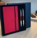 Kit Empresarial Duo Escritório Color – Brinde Corporativo com Caderno e Caneta em Cores Exclusivas
