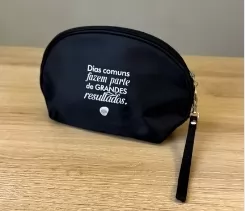 Necessaire Essencial Personalizada – Brinde Corporativo Funcional e Resistente à Água